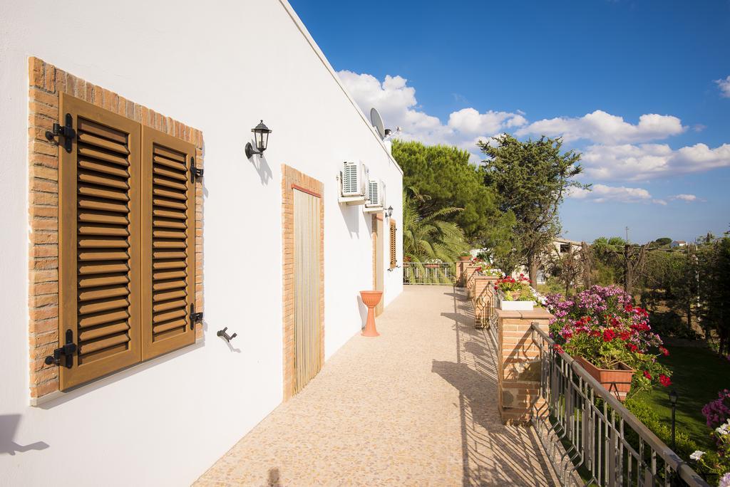 Il Delfino Villa Pisticci Eksteriør bilde